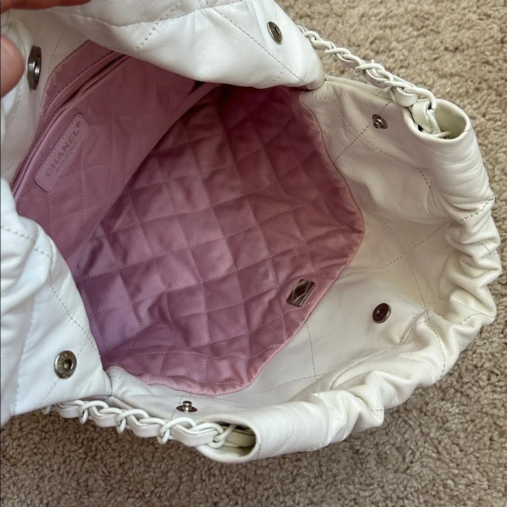 Chanel 22 bag in Ombré. Small - Picture 13 of 16